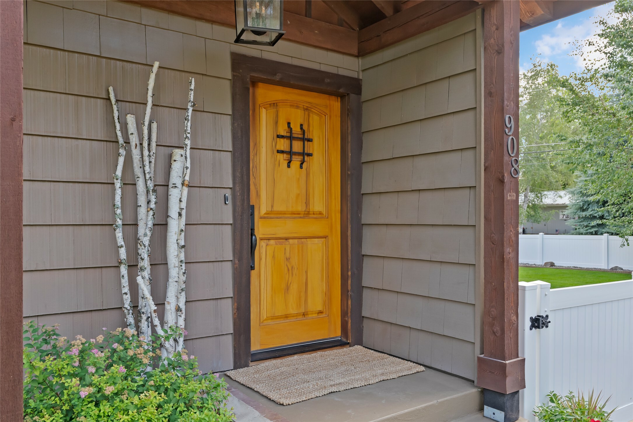 Property Photo: 908 10th Street MT 59937