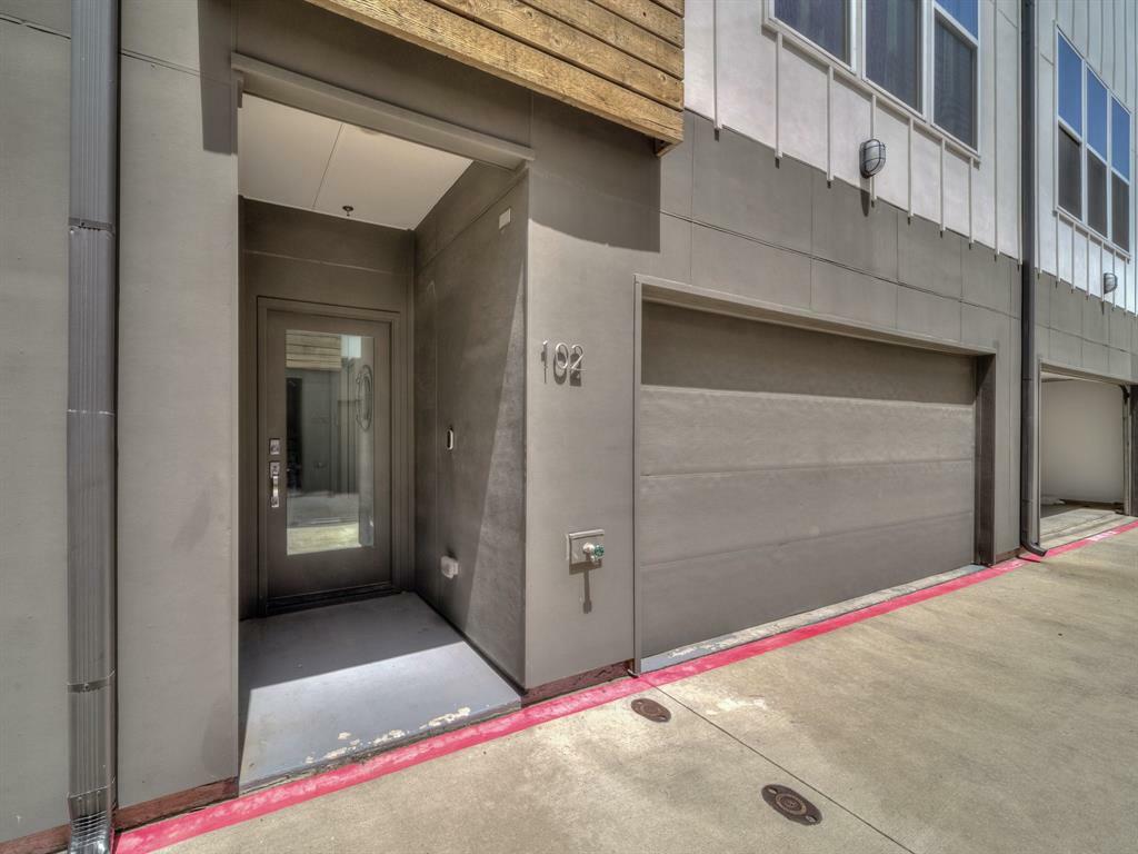 Property Photo:  1510 N Washington Avenue 102  TX 75204 