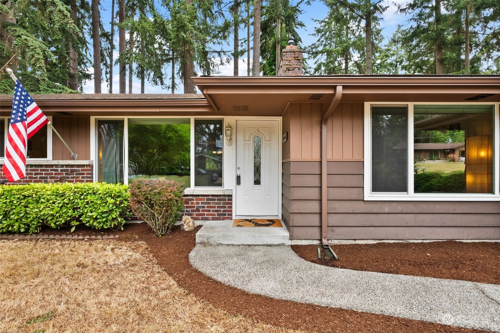 Property Photo:  5921 86th Street E  WA 98371 