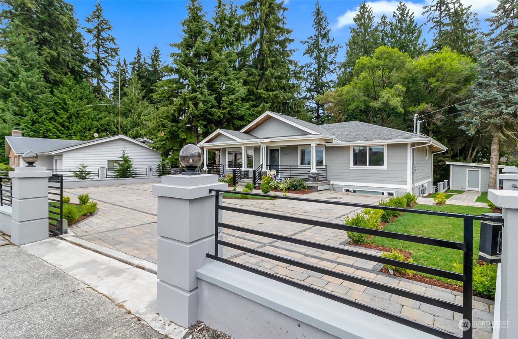 Property Photo:  5515 Beverly Lane  WA 98203 