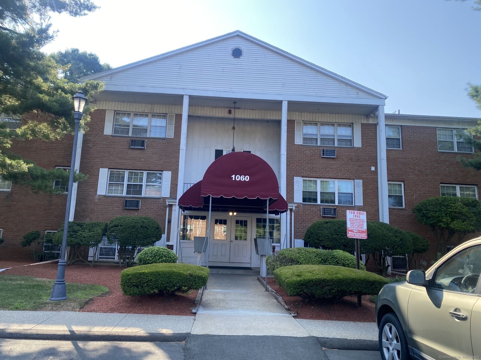 Property Photo:  1060 New Haven Avenue 20  CT 06460 