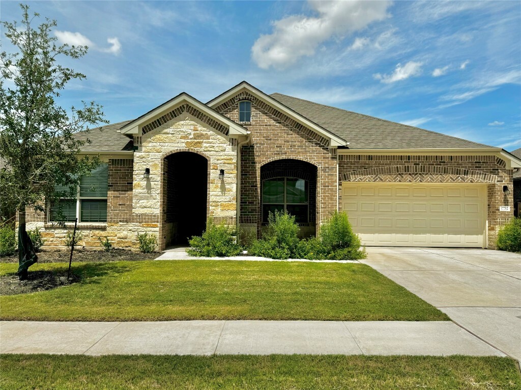 Property Photo:  17712 Gilberto Drive  TX 78660 