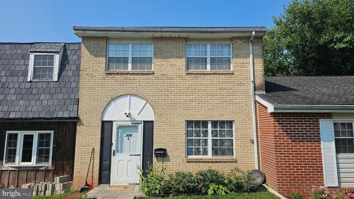 Property Photo: 320 State Street PA 18041