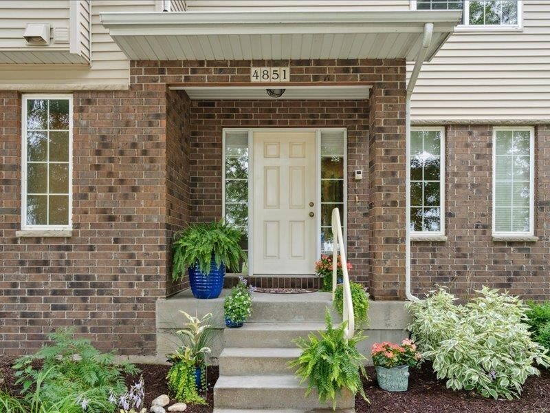 Property Photo:  4851 Cardigan Ln  IA 52245 