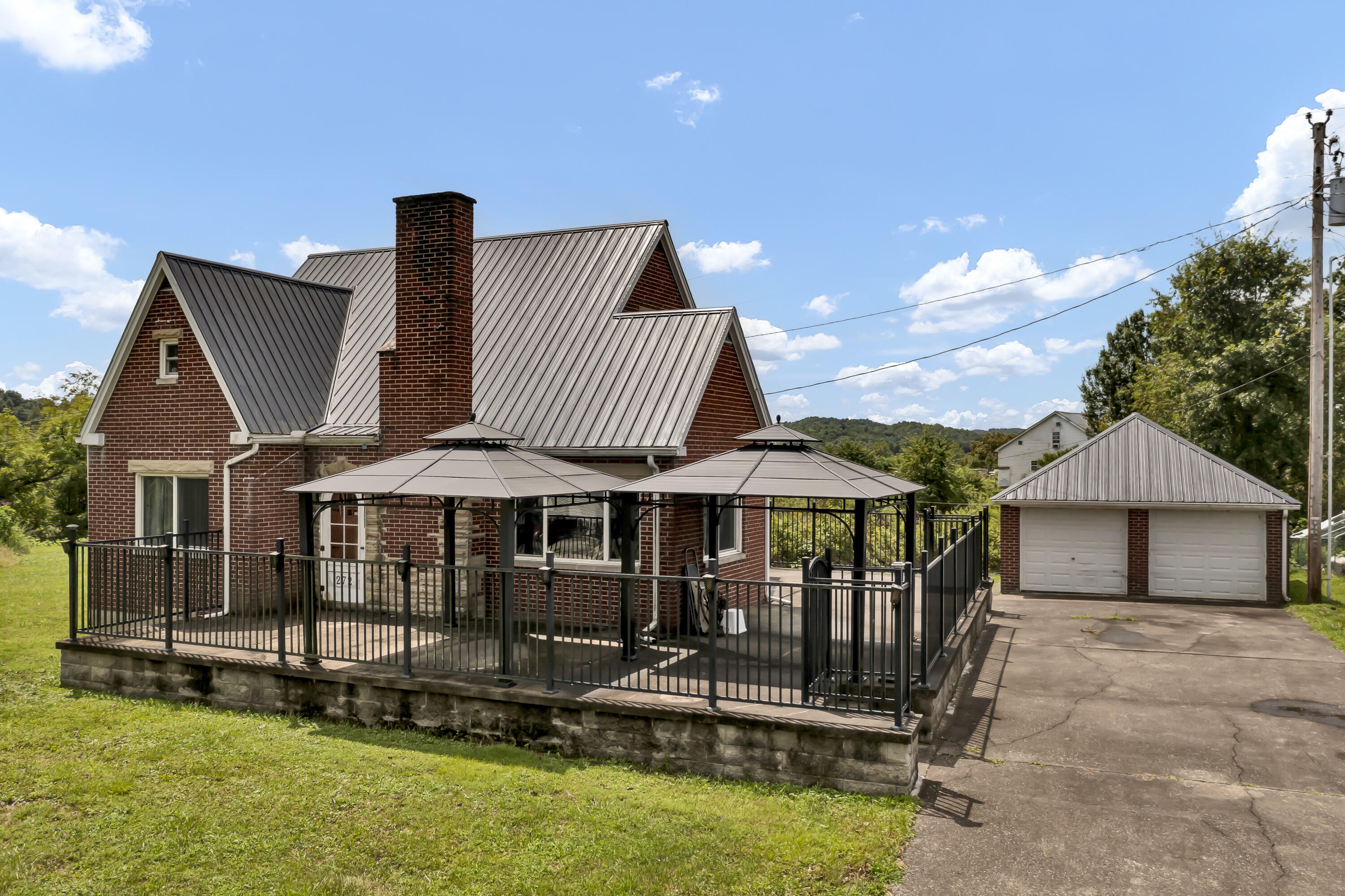 Property Photo:  272 Liberty Street  KY 41425 