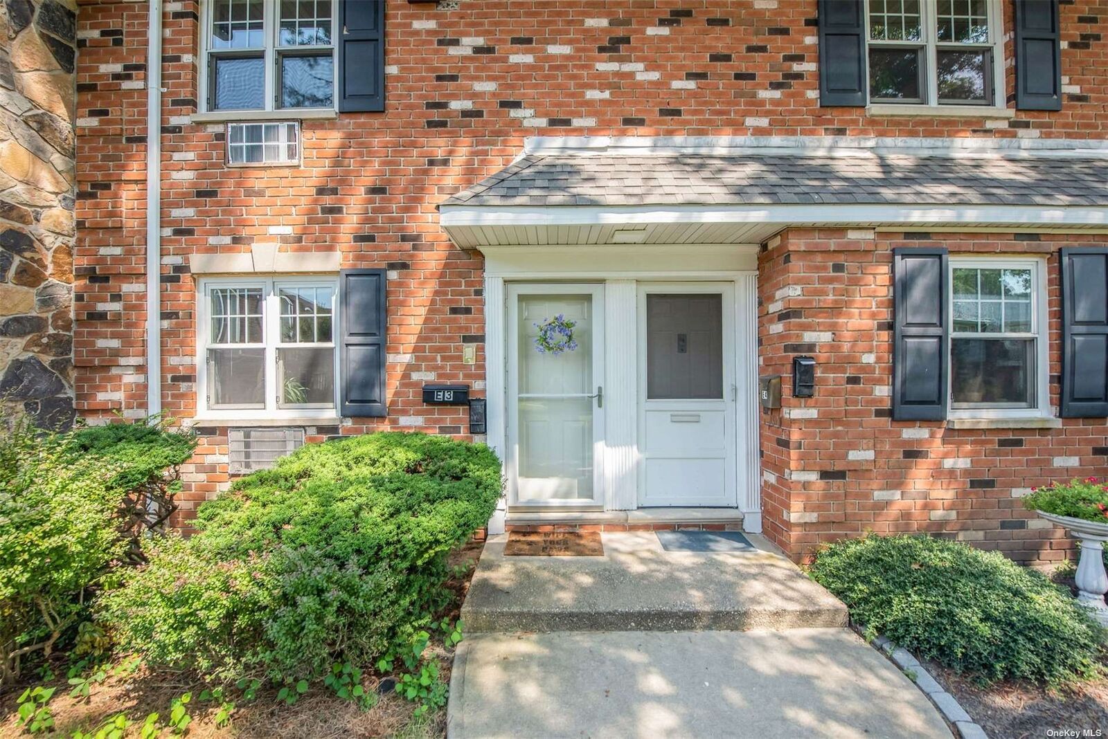 Property Photo:  14 Glen Hollow Dr E3  NY 11742 