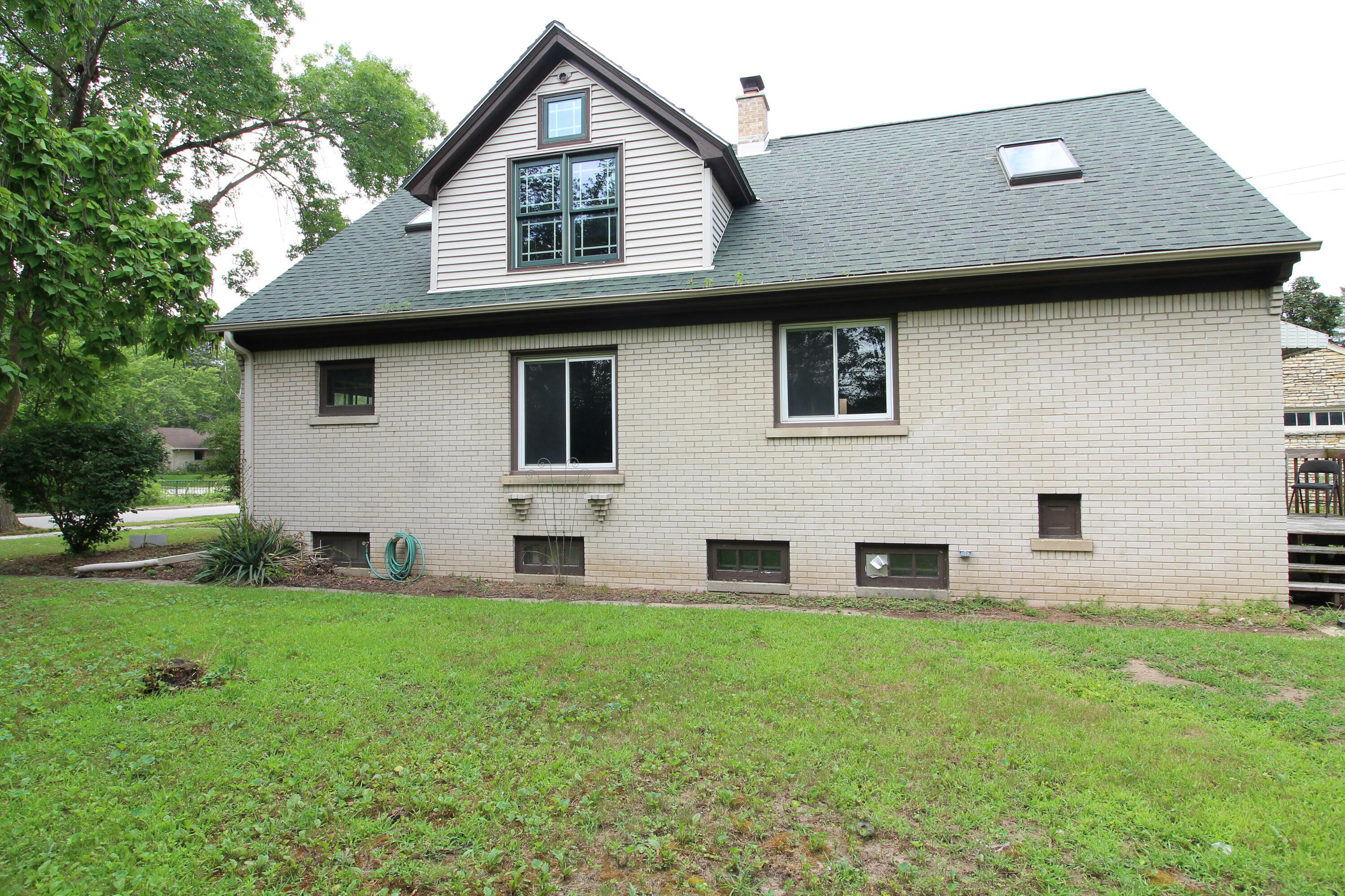 Property Photo:  5626 N Crestwood Blvd  WI 53209 