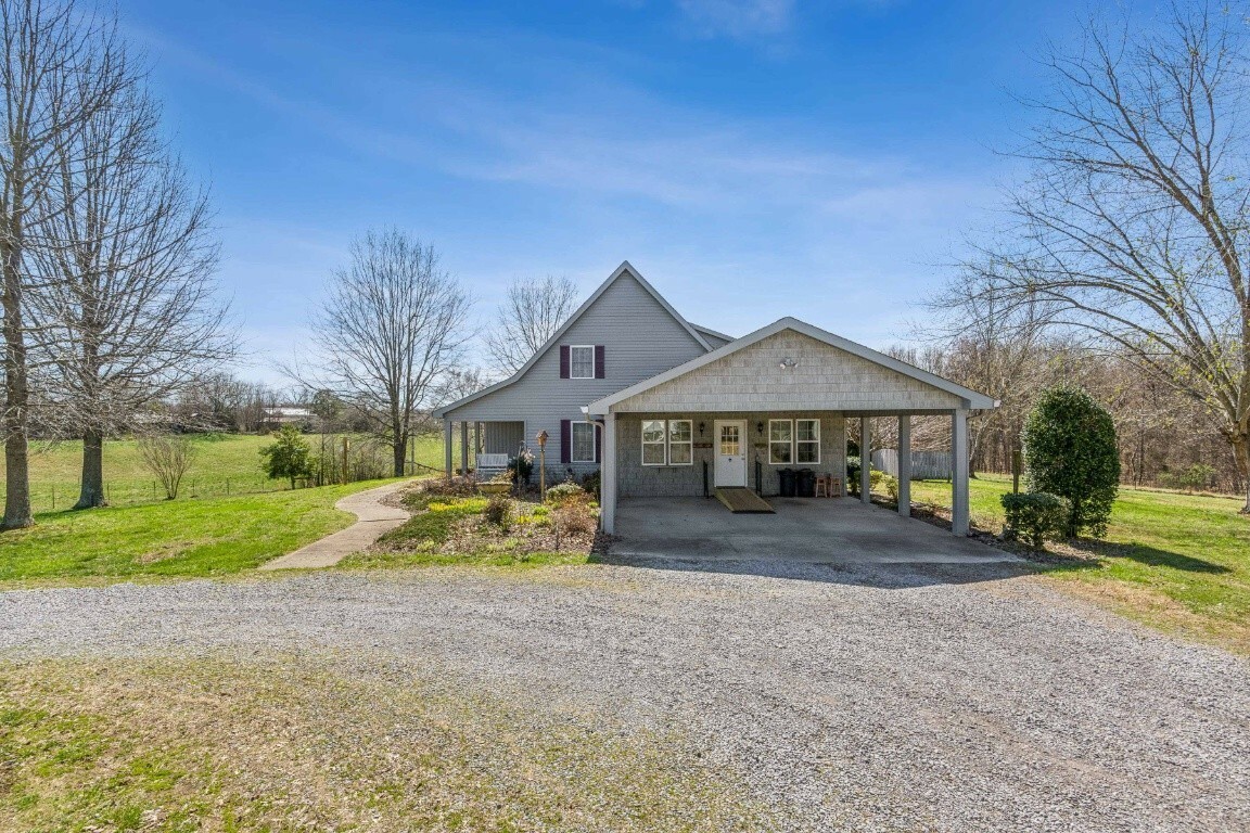 Property Photo:  1914 Walter Rd  TN 37043 