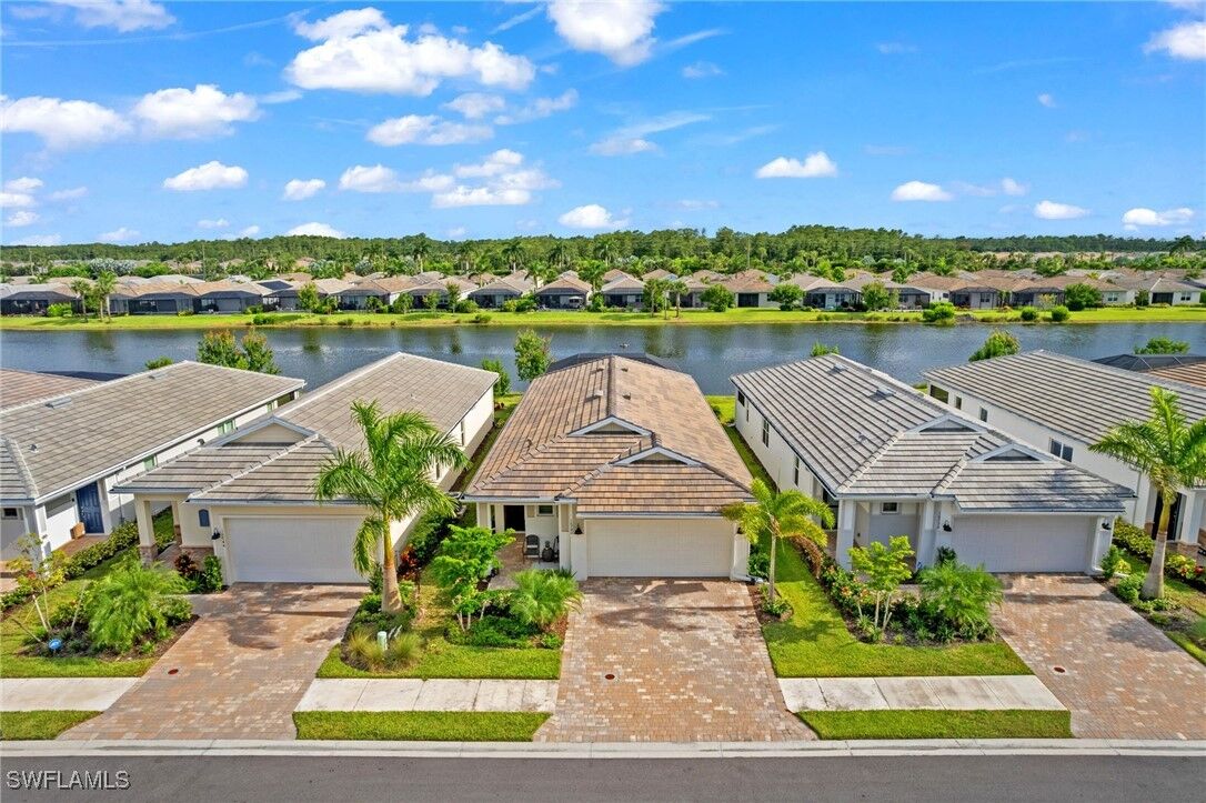 Property Photo:  16740 Seasons Coast Drive  FL 34135 