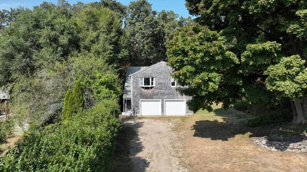 Property Photo:  32 Elm Ct 1  MA 02025 