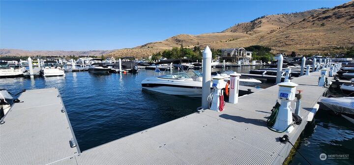 Property Photo: 1350 W Woodin Avenue C32 WA 98816