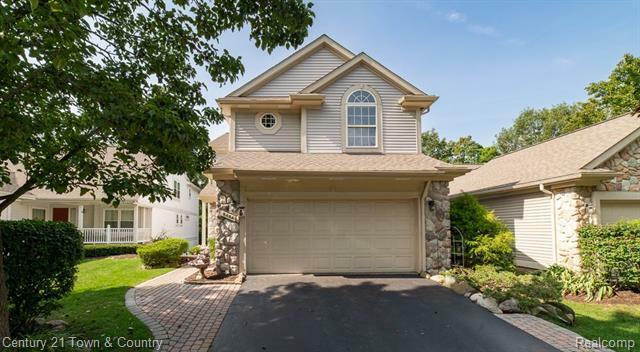 Property Photo:  6464 Waters Edge Way  MI 48346 