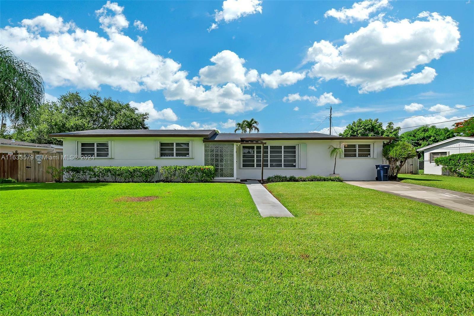 Property Photo: 9280 SW 165th St FL 33157