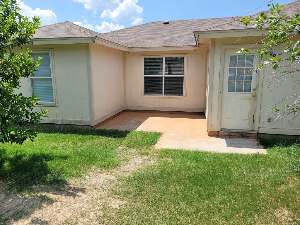 Property Photo:  136 Antelope Circle  TX 76539 