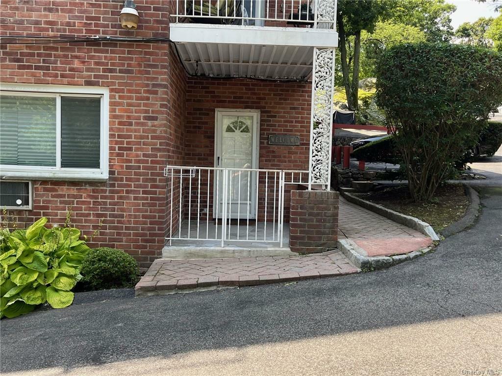 Property Photo:  2333 Palmer Avenue 1G  NY 10801 