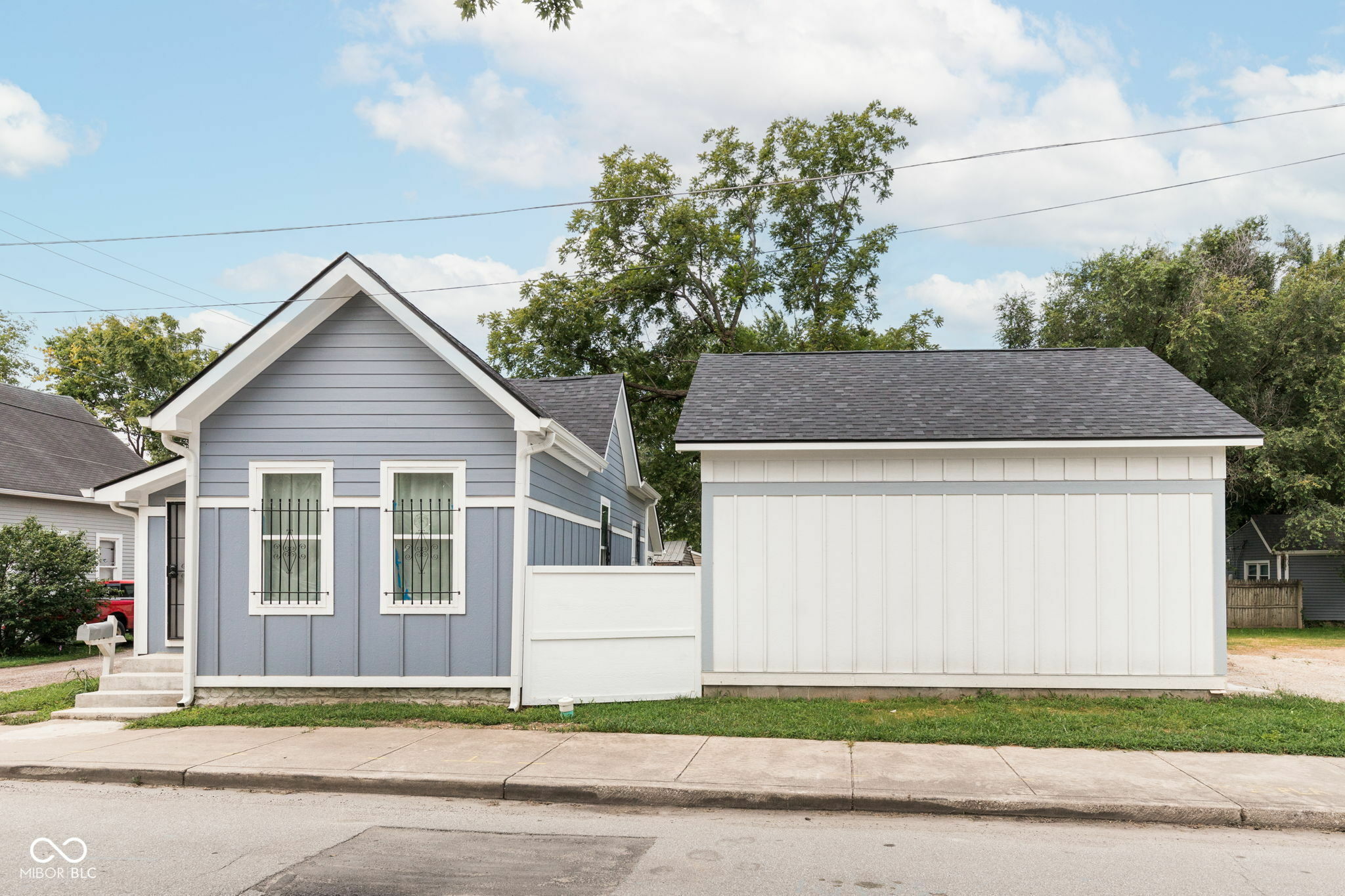 Property Photo:  1316 S Capitol Avenue  IN 46225 