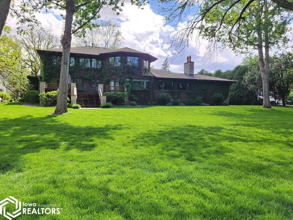 125 N Crescent Drive  Mason City IA 50401 photo