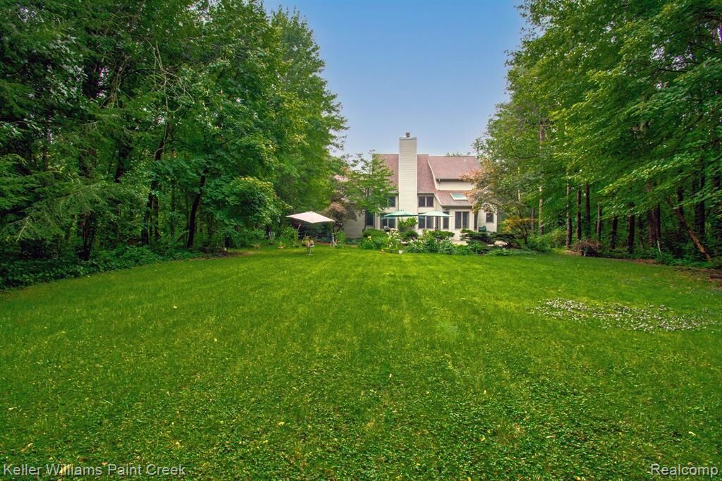 Property Photo:  713 Knibbe Road  MI 48362 2148 