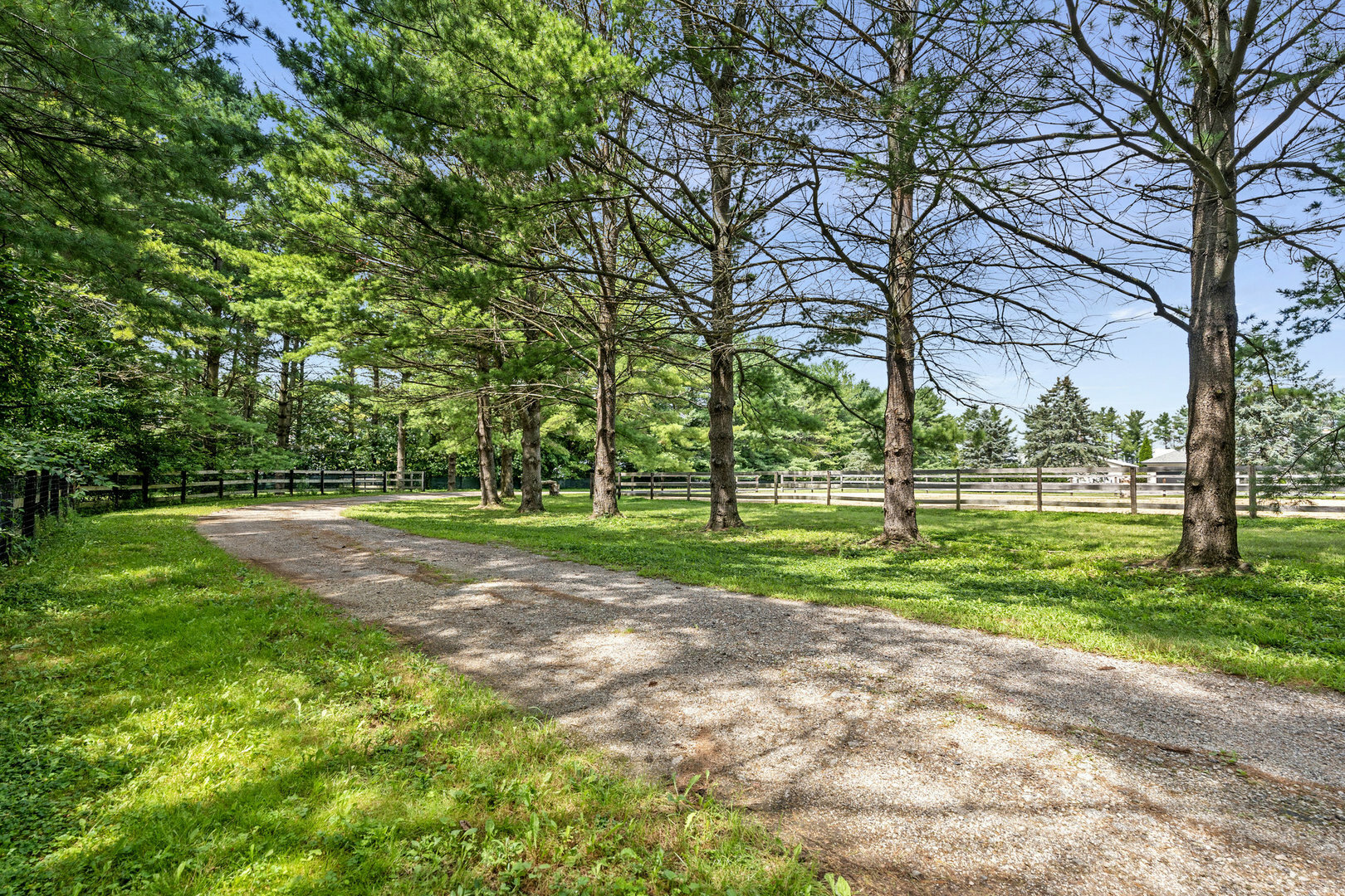 Property Photo:  6810 McCullom Lake Road  IL 60097 