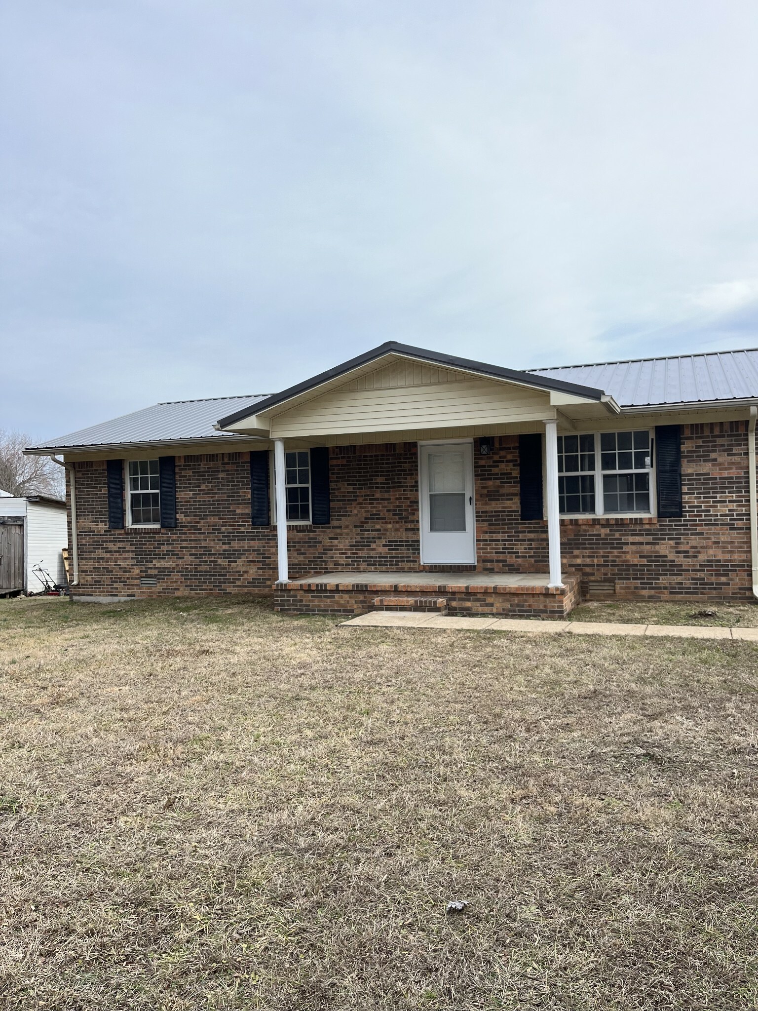 Property Photo:  818 Windsor Ave  TN 38464 