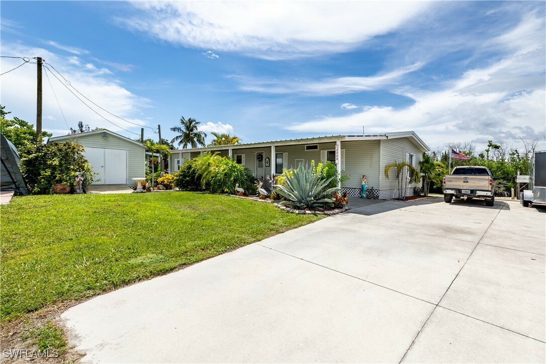 Property Photo:  5200 Flamingo Drive  FL 33956 