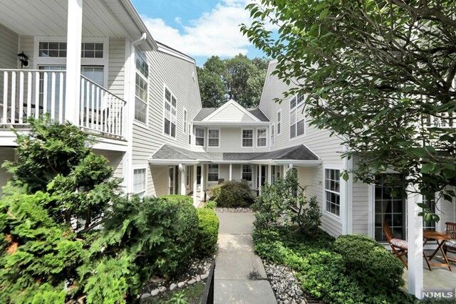 Property Photo:  1169 Richmond Road  NJ 07430 