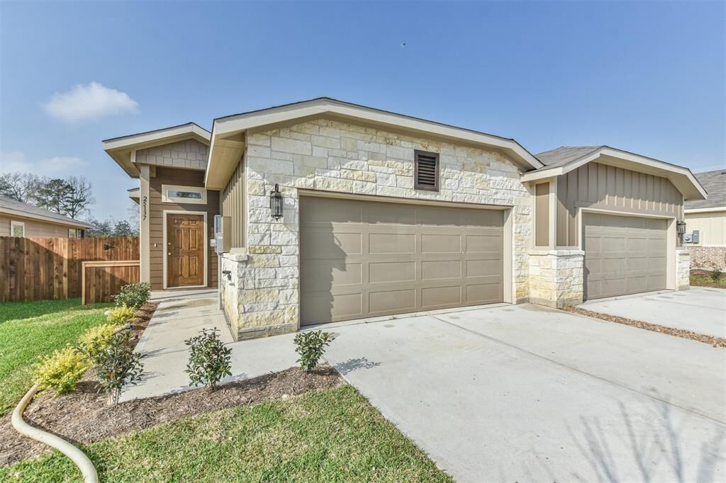 Property Photo:  617-621 Blackland Drive  TX 76084 
