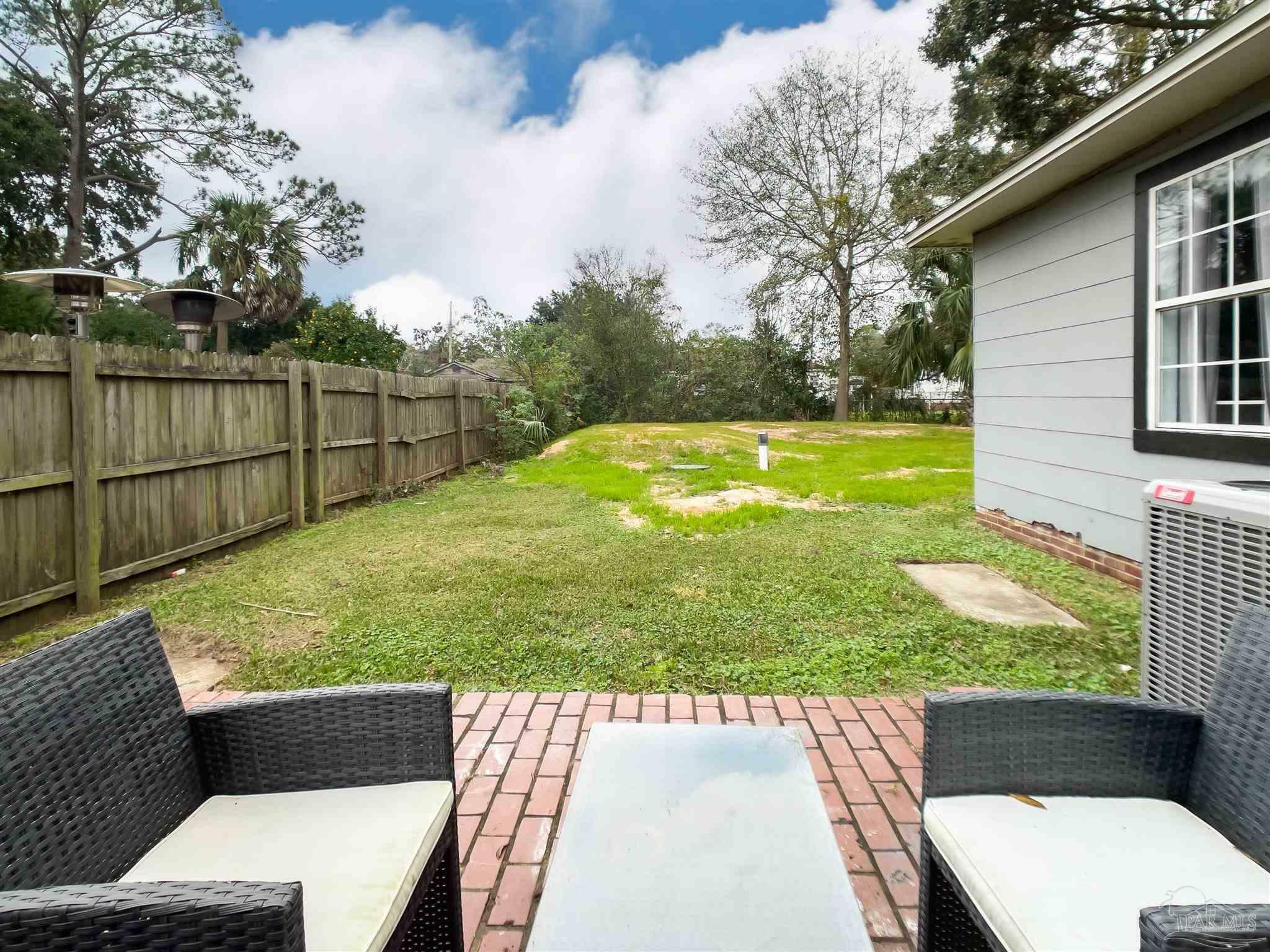 Property Photo:  4908 Ravenswood Ave  FL 32506 