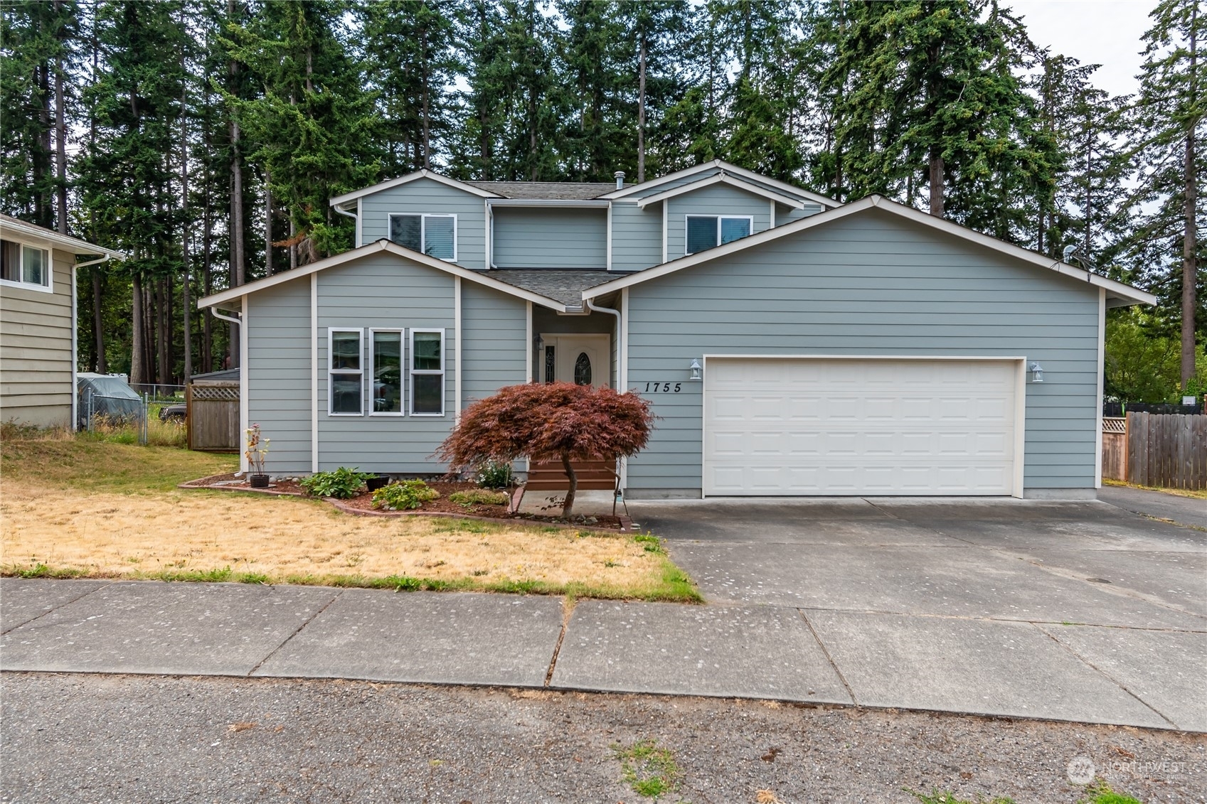 1755 NE 8th Avenue  Oak Harbor WA 98277 photo