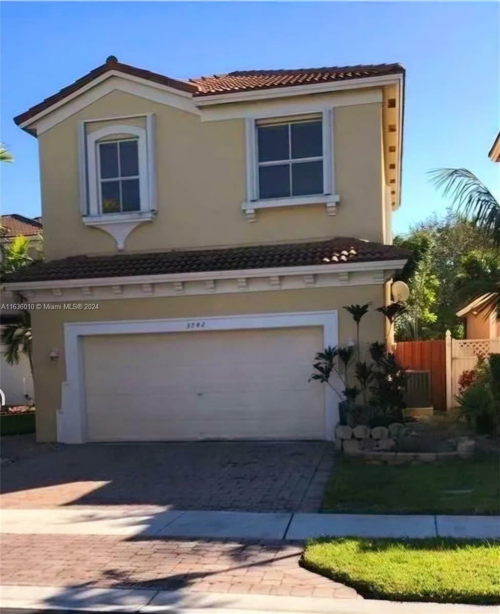 Property Photo:  3742 NE 23rd Ct  FL 33033 