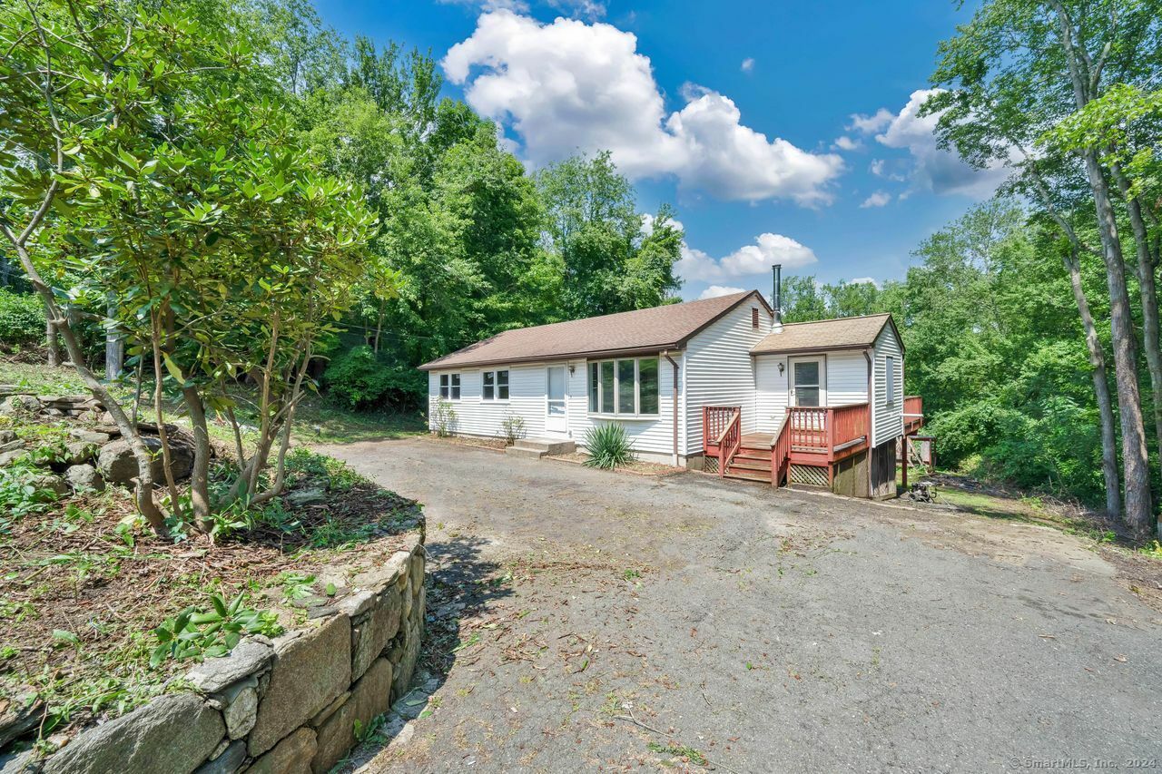 Property Photo:  395 Washington Road  CT 06786 