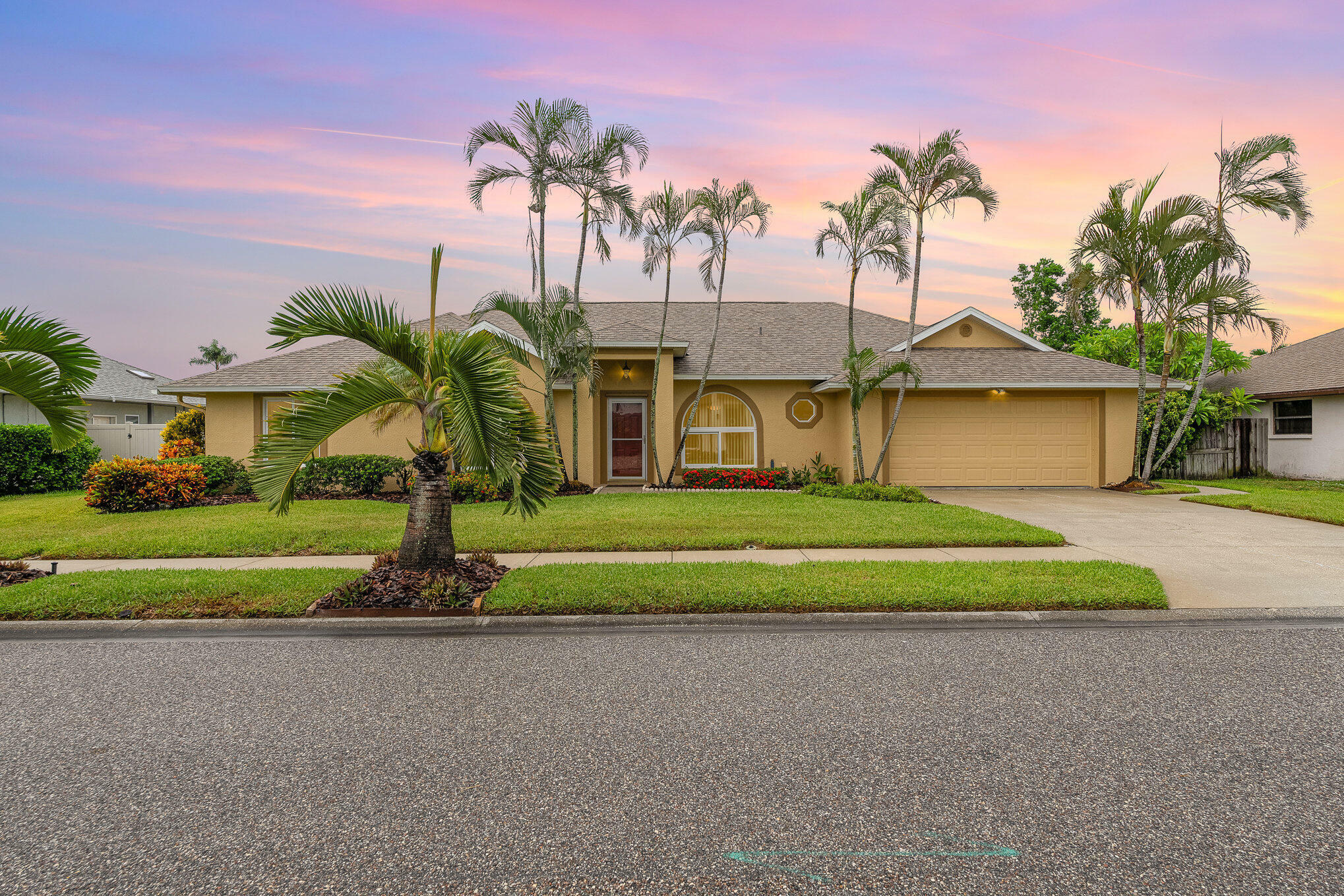 Property Photo:  419 Lighthouse Landing Street  FL 32937 