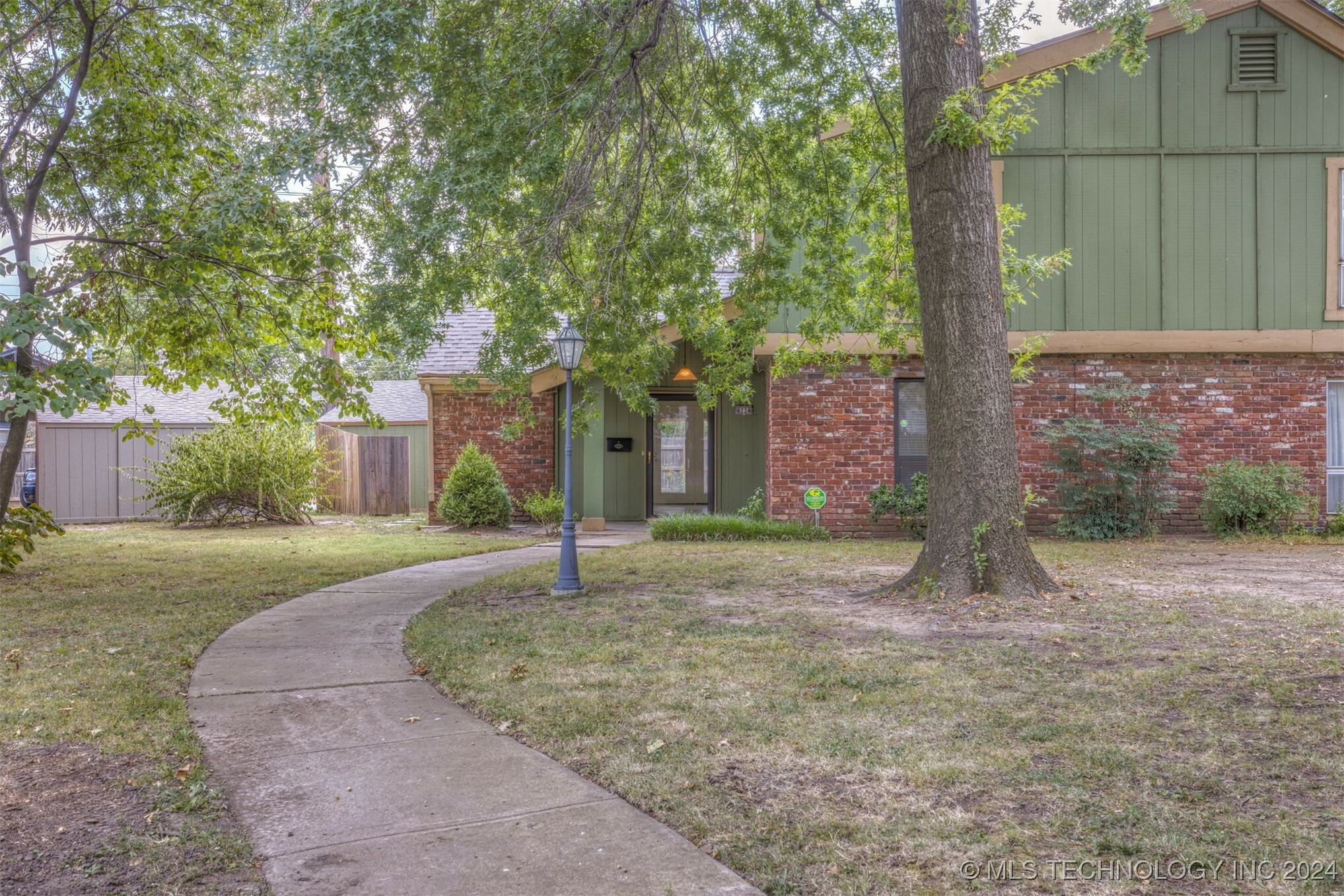 Property Photo:  8734 E 27th Street 15  OK 74129 