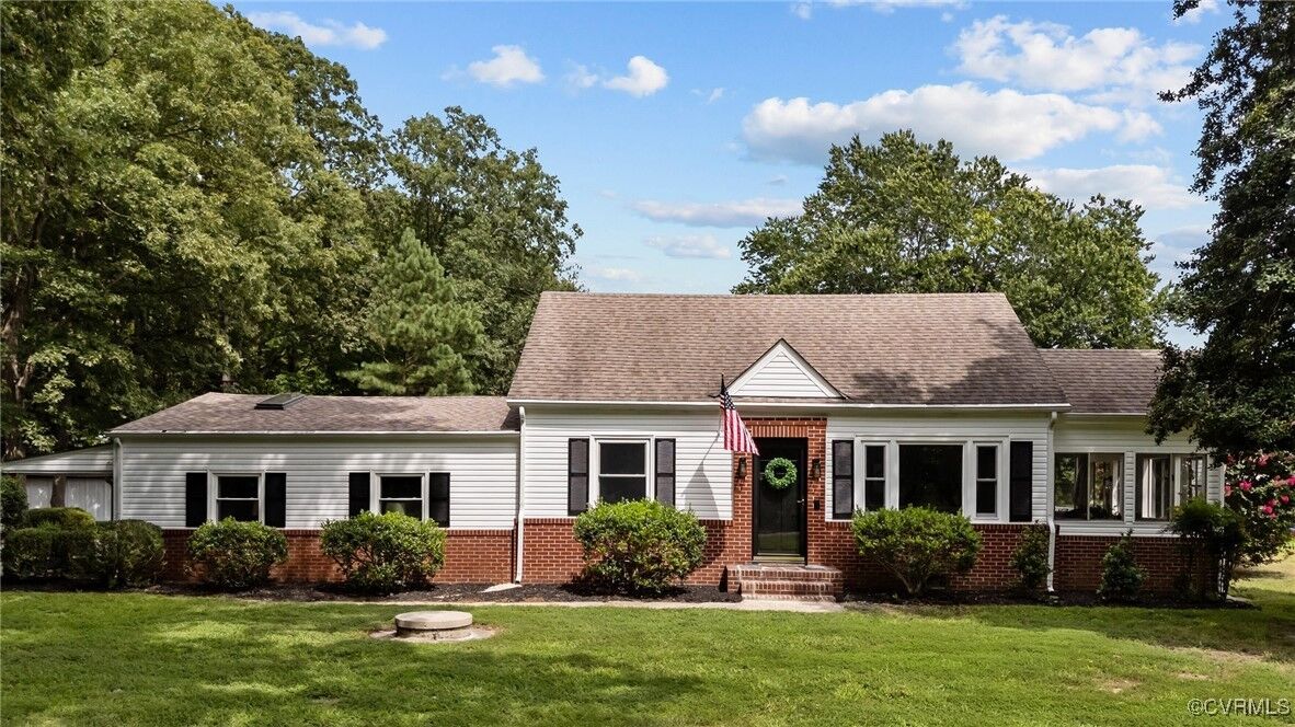 Property Photo: 10258 Georgetown Road VA 23116