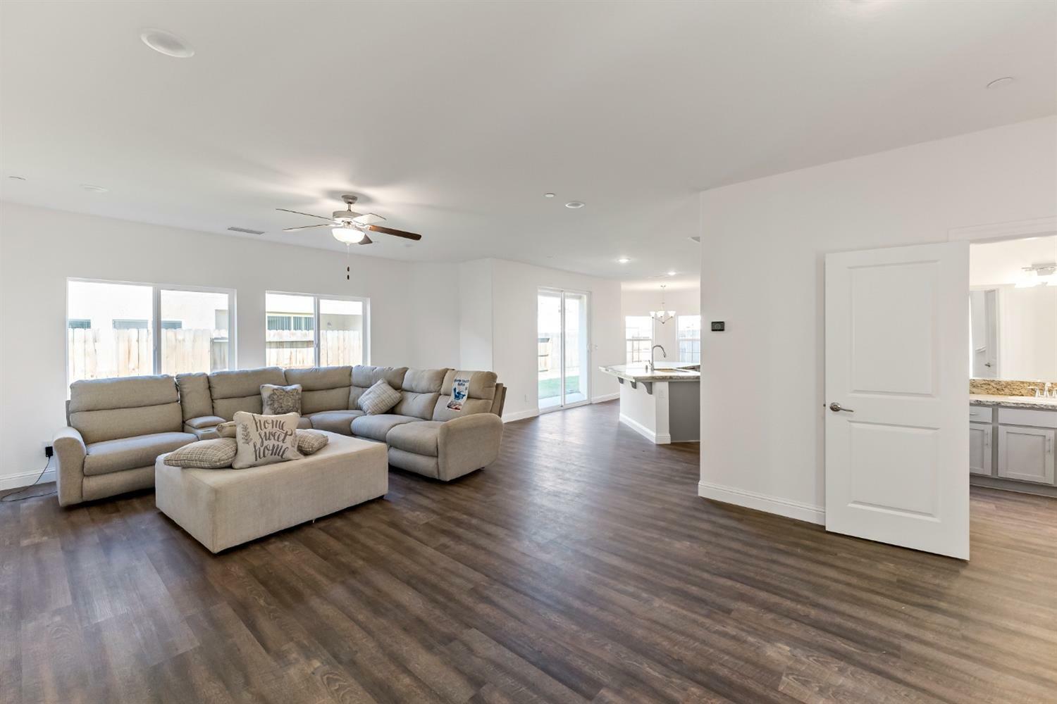 Property Photo:  4422 W Langden Drive Lot14  CA 93722 