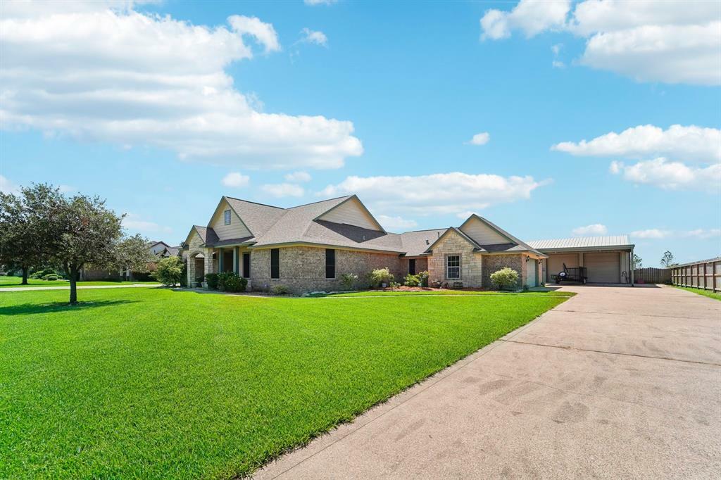 Property Photo:  9726 Palm Drive  TX 77523 