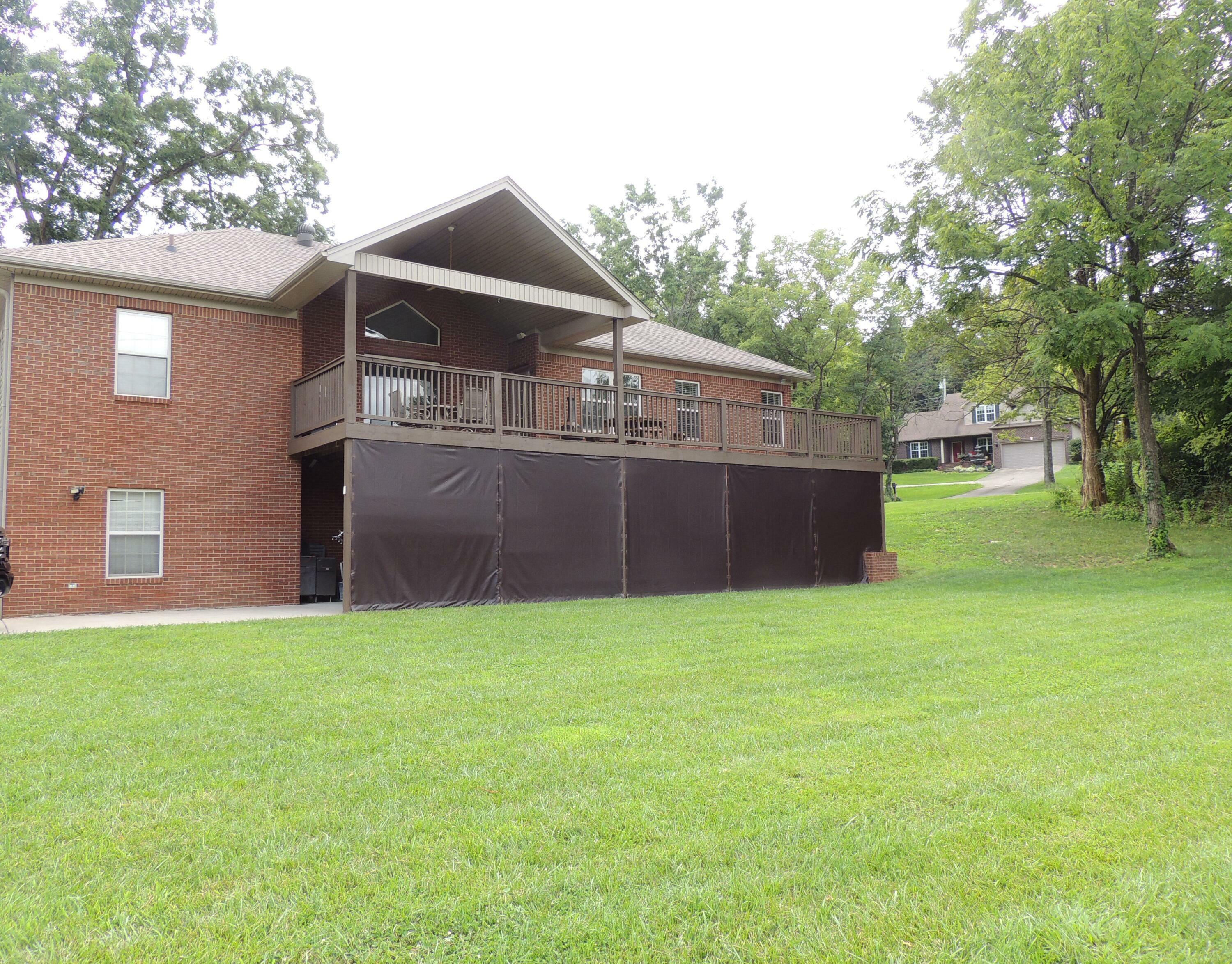 Property Photo:  1102 Wood  Cliff Road  KY 40601 