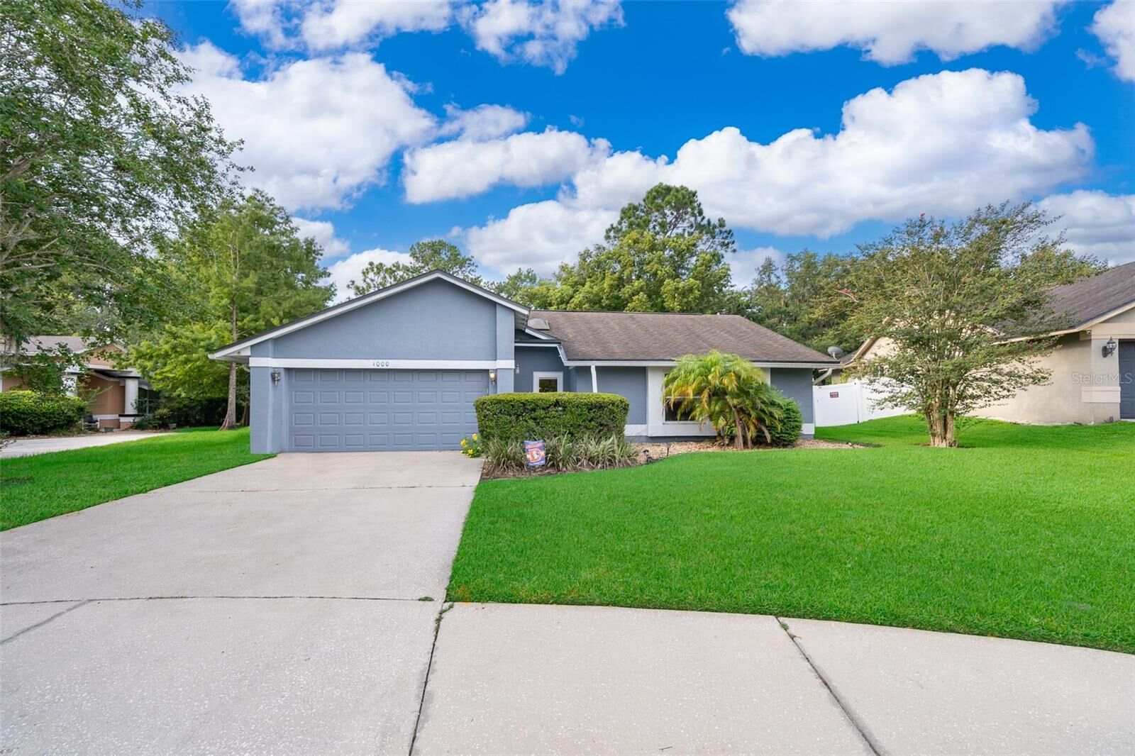 Property Photo:  1000 Beckstrom Drive  FL 32765 