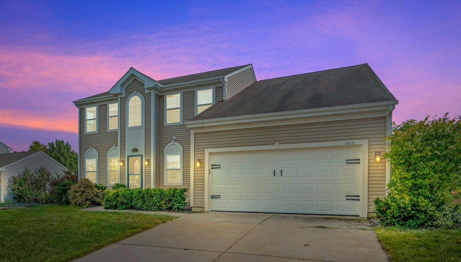 Property Photo: 2217 Cherokee St WI 53024