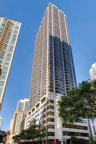 Photo de la propriété:  30 E Huron Street 3503  IL 60611 