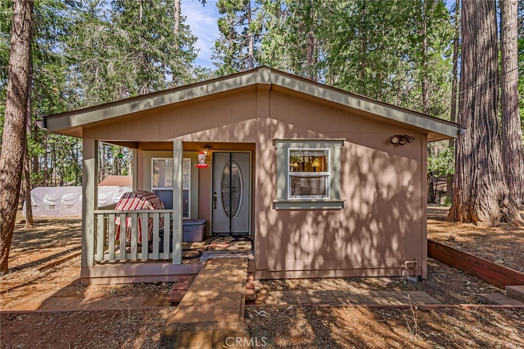 Property Photo:  13963 Jarvis Circle  CA 95954 