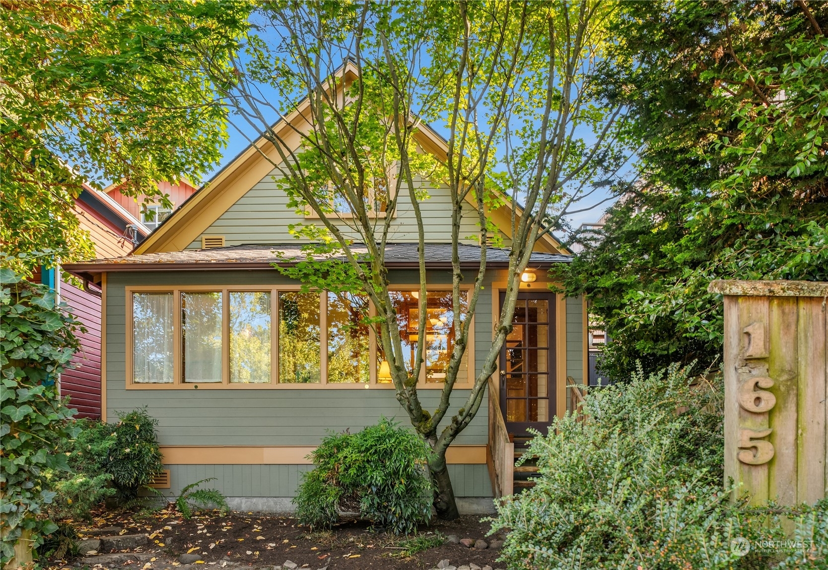 165 Etruria Street  Seattle WA 98109 photo