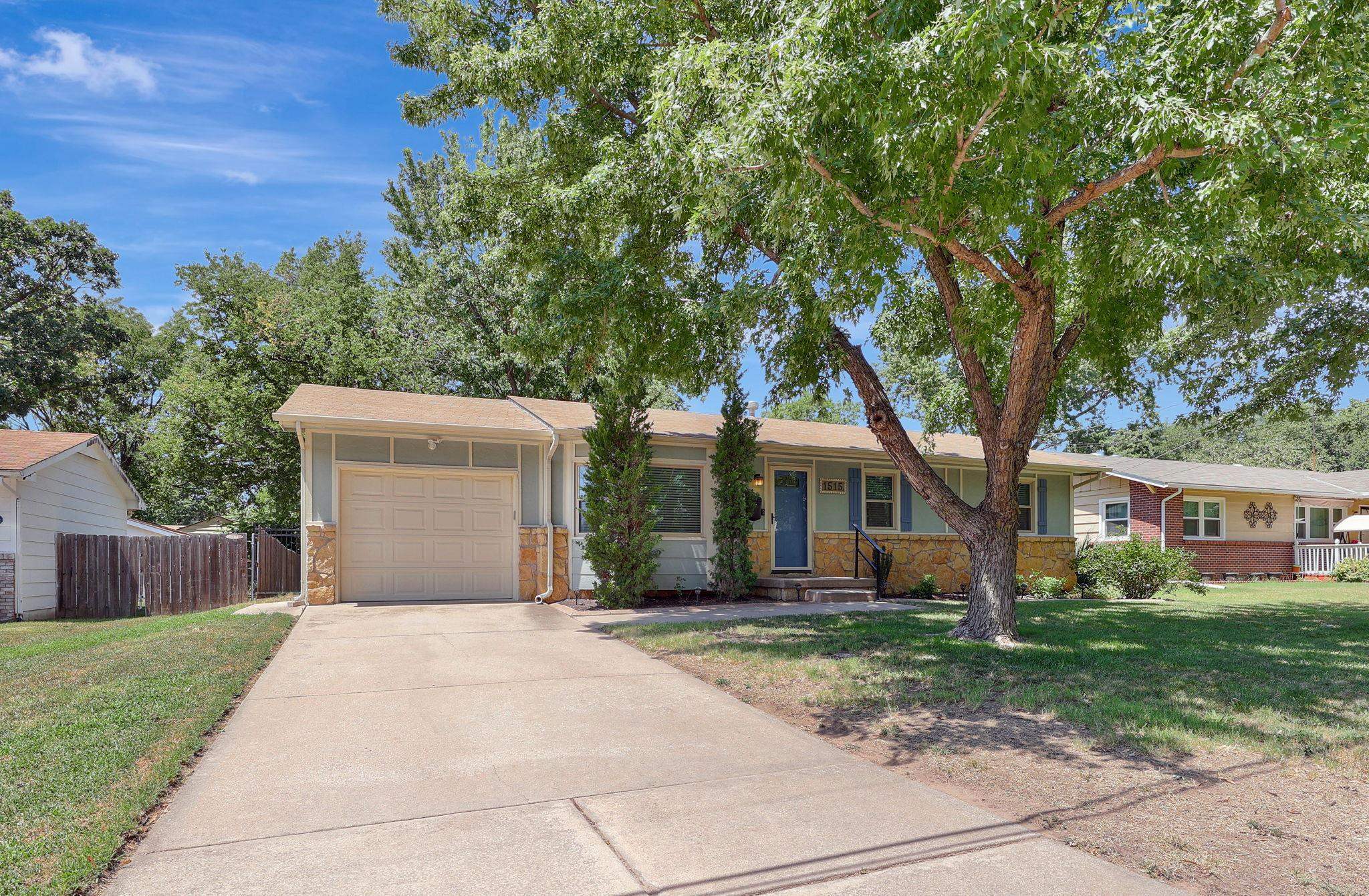 Property Photo:  1515 N Joann St  KS 67203 