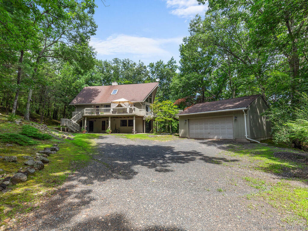 Property Photo:  11 Ledgewood Road  CT 06019 