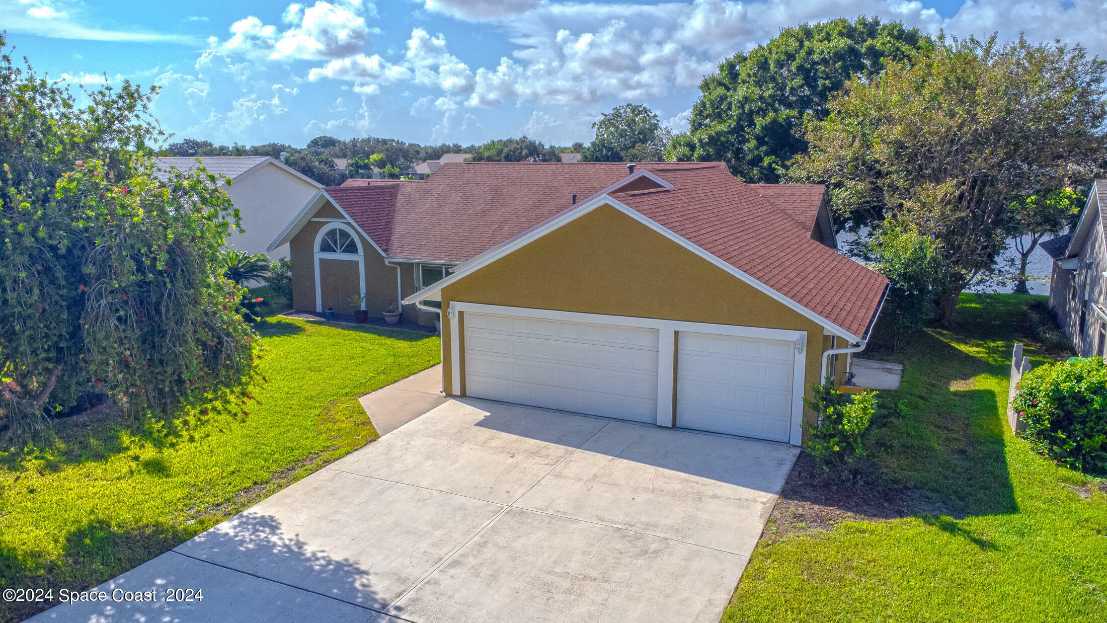 Property Photo:  1351 Cypress Trace Drive  FL 32940 