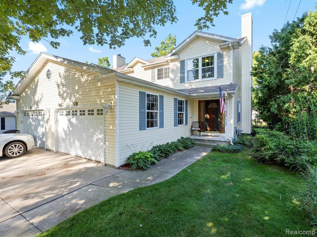 Property Photo: 62 S Washington Street MI 48362 3357