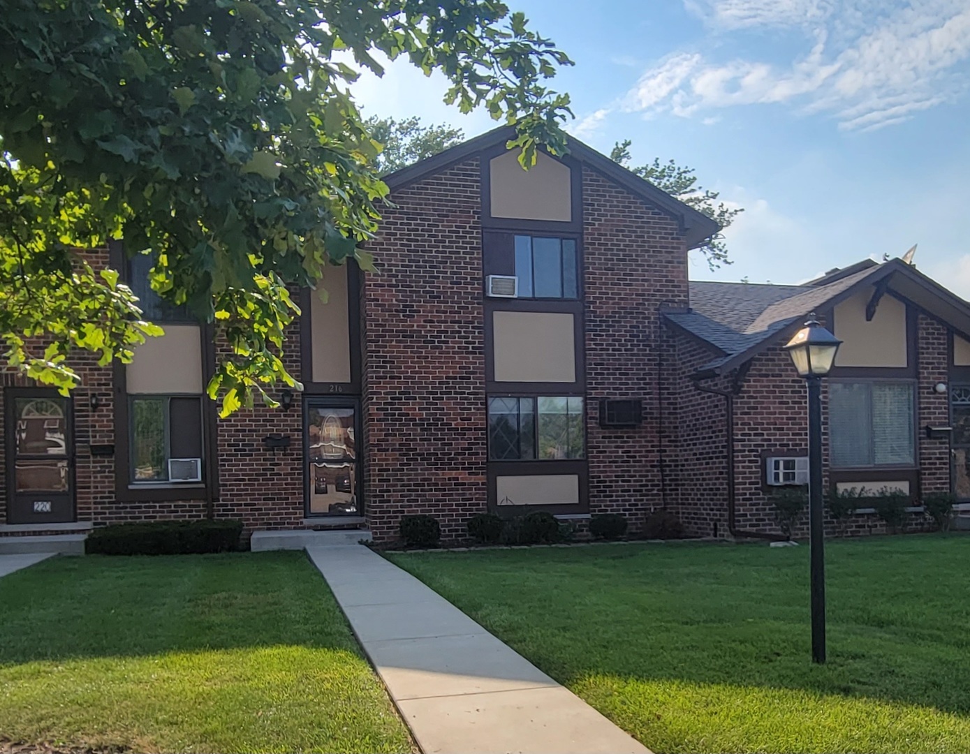 Property Photo:  1S216 Ardmore Avenue  IL 60181 