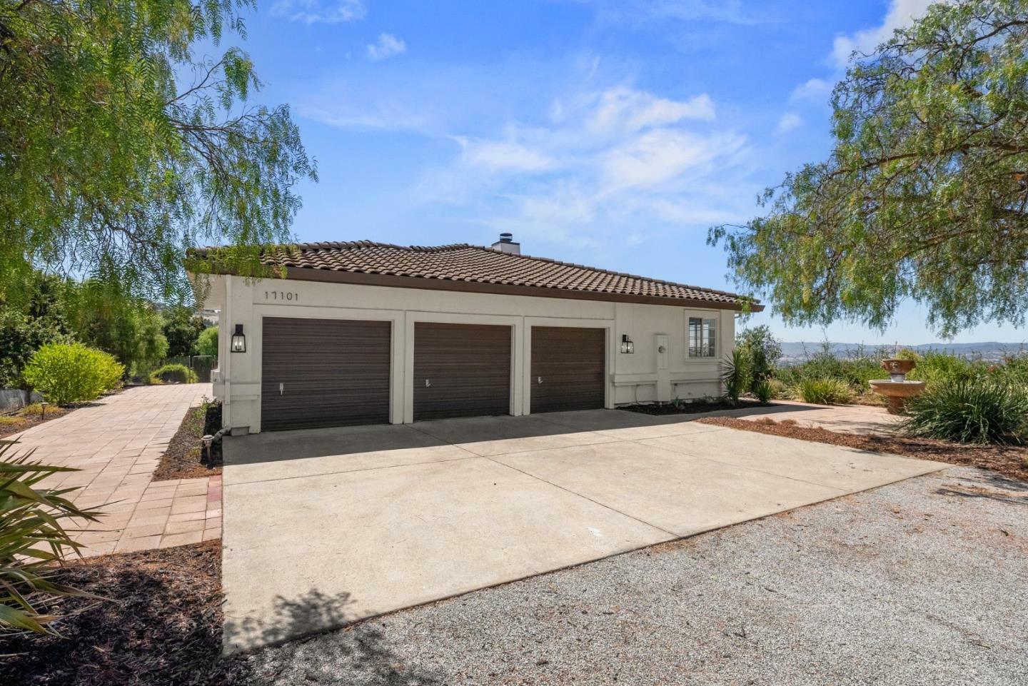 Property Photo:  17101 Kruse Ranch Lane  CA 95037 