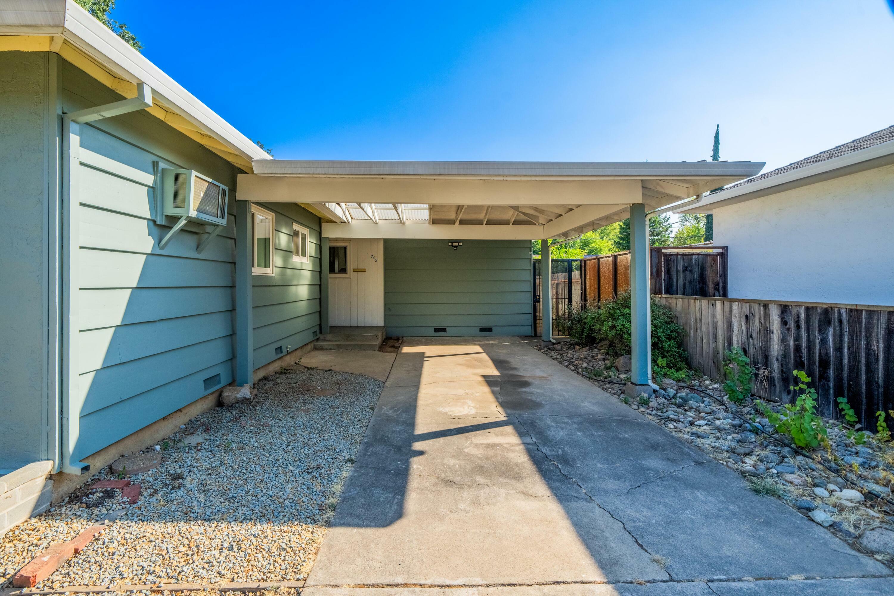 Property Photo: 745 Gold Street CA 96001