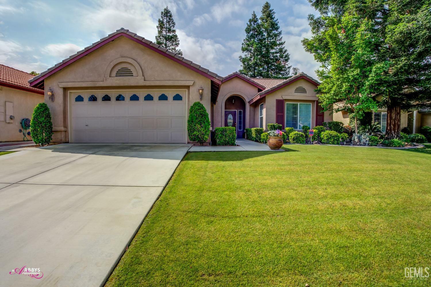 Property Photo:  9911 Brandy Rose Street  CA 93311 